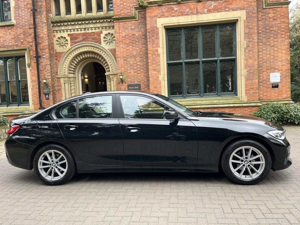 Used BMW 3 Series 2019 for sale - 76258055: Photo 3