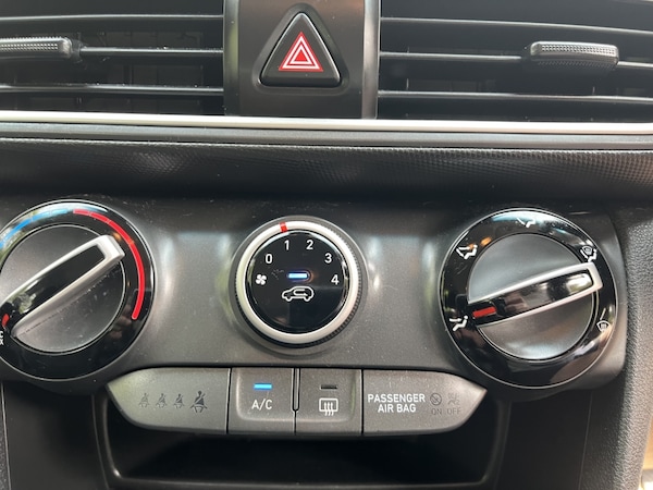 Used Hyundai KONA 2018 for sale - 75505669: Photo 11