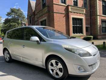 2011 (11) - 1.9 dCi Dynamique TomTom 5dr
