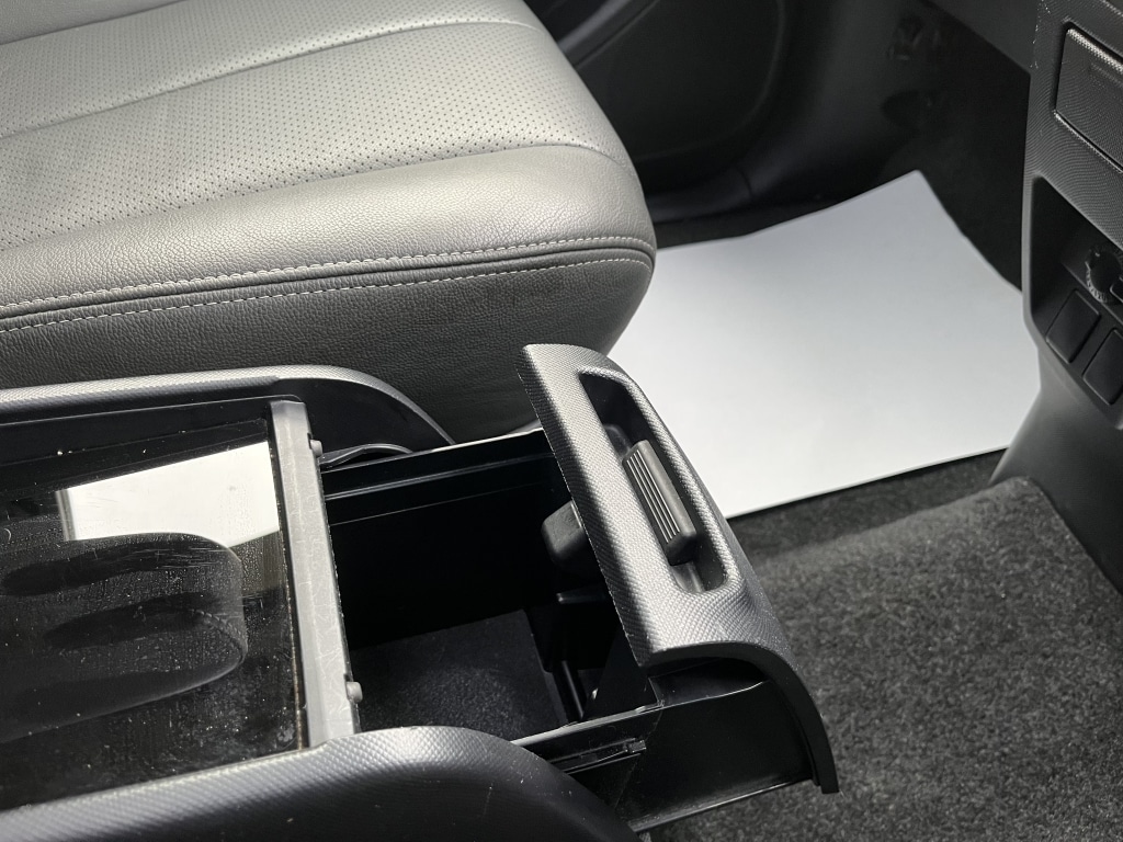 Used Toyota Estima 2015 for sale - 77024826: Photo 21