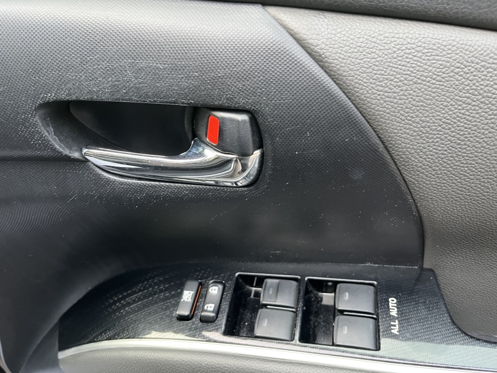 Used Toyota Estima 2015 for sale - 77024826: Photo 32