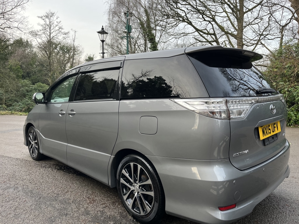 Used Toyota Estima 2015 for sale - 77024826: Photo 5