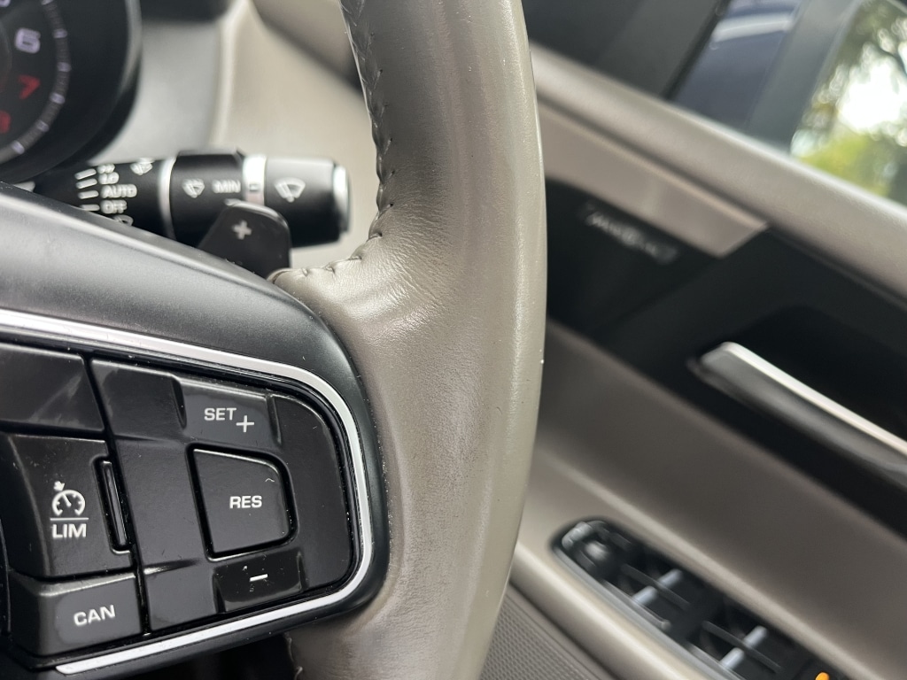 Used Jaguar XE 2015 for sale - 76149821: Photo 17