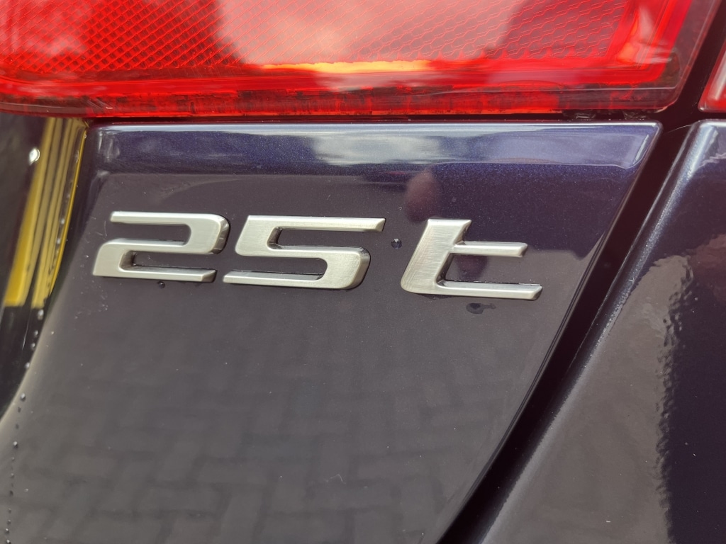 Used Jaguar XE 2015 for sale - 76149821: Photo 39