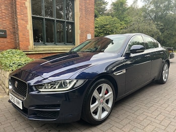 Used Jaguar XE 2015 for sale - 76149821: Photo 3