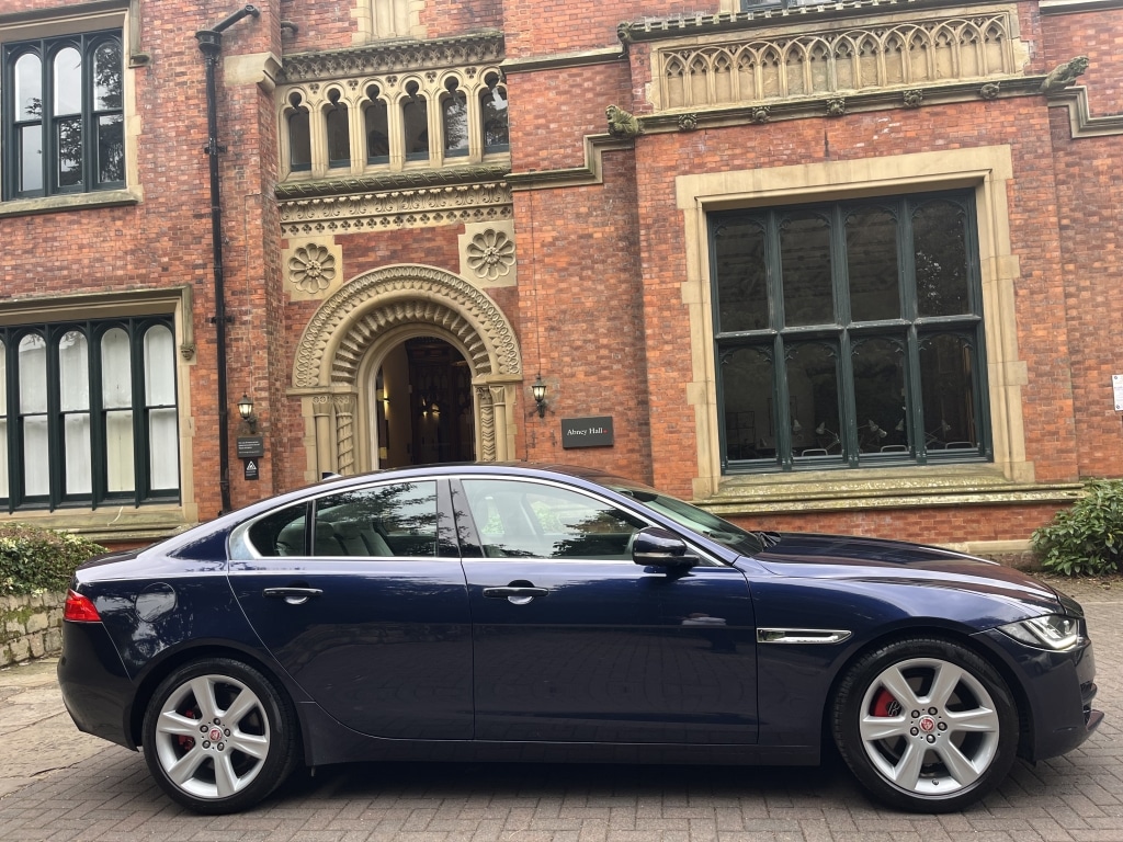 Used Jaguar XE 2015 for sale - 76149821: Photo 9
