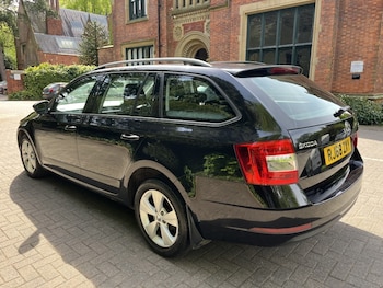 Used Skoda Octavia 2018 for sale - 73804088: Photo