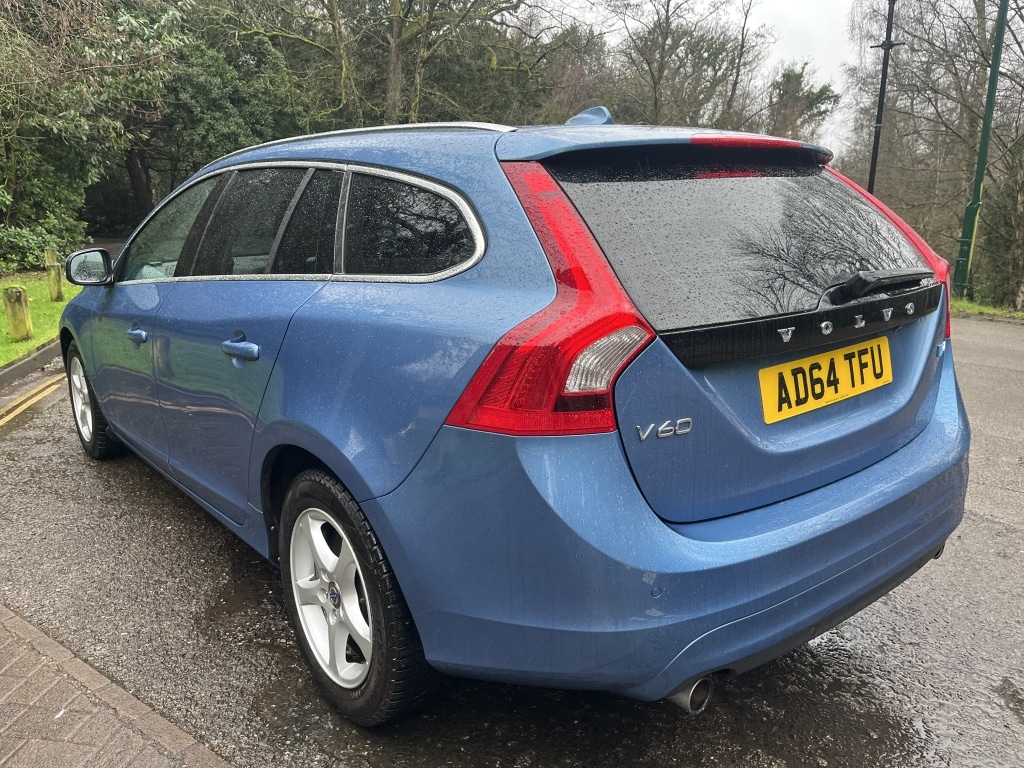 Used Volvo V60 2026 for sale - 77682067: Photo 2
