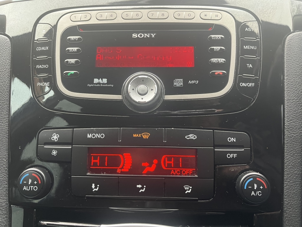 Used Ford S-Max 2013 for sale - 77189518: Photo 19