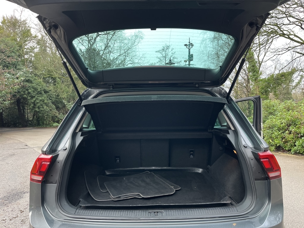 Used Volkswagen Tiguan 2016 for sale - 76970701: Photo 9