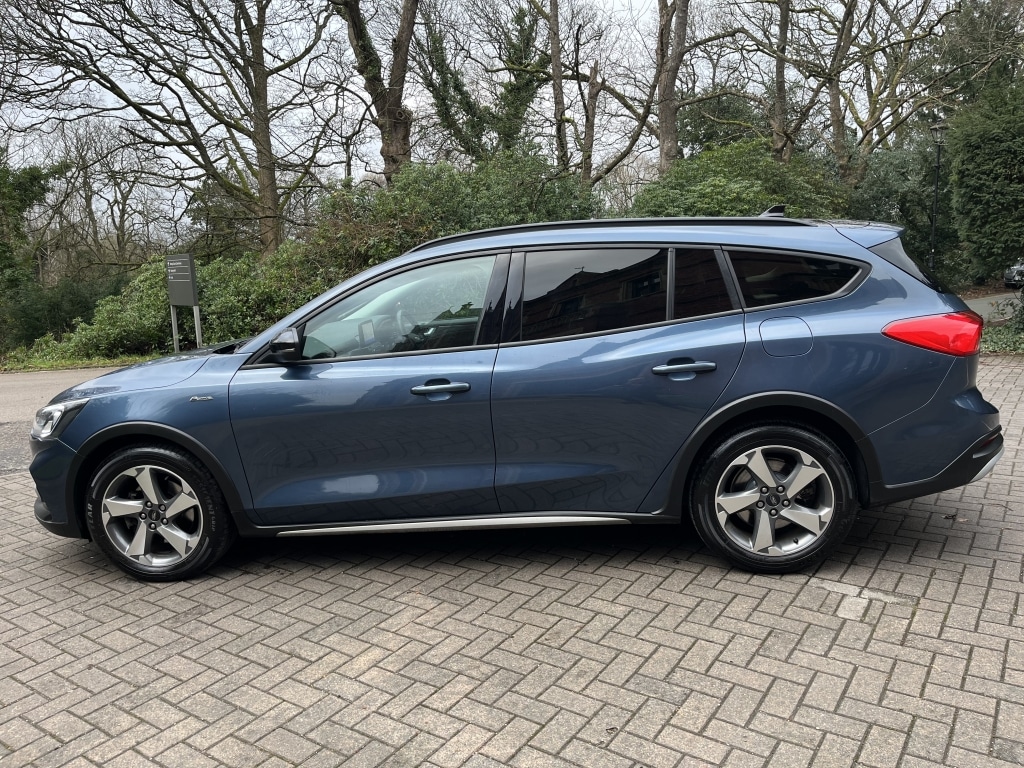 Used Ford Focus 2021 for sale - 77034718: Photo 9