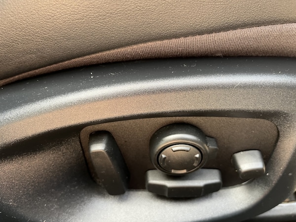 Used Jaguar XE 2017 for sale - 74718995: Photo 21