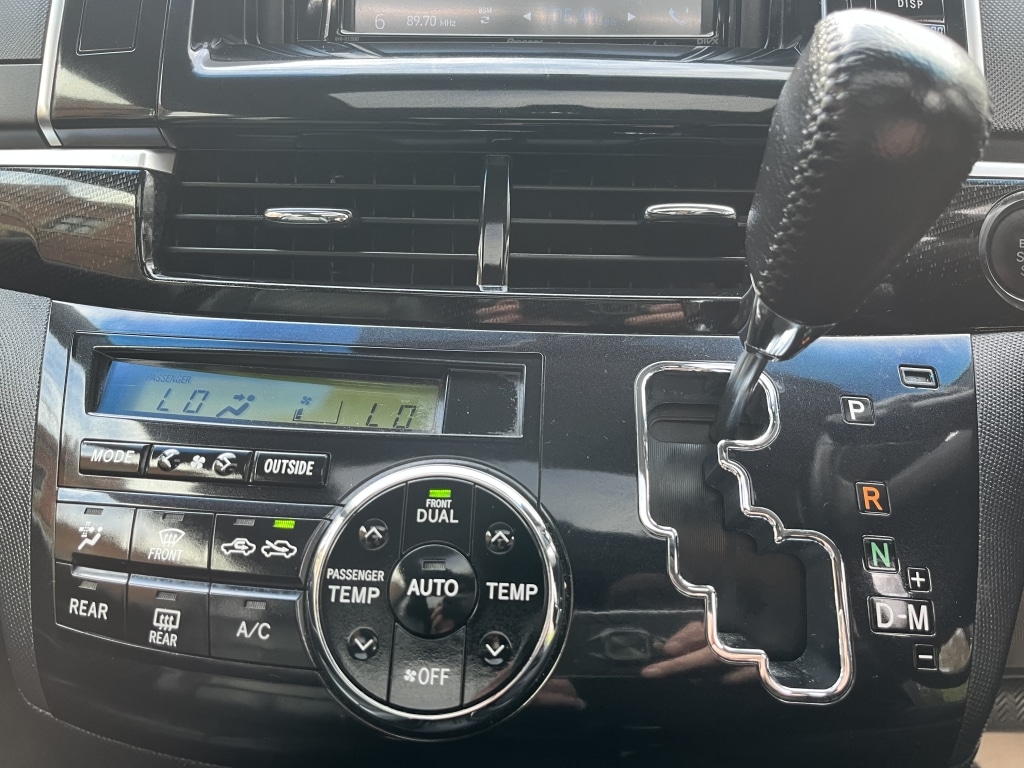 Used Toyota Estima 2026 for sale - 77669250: Photo 10