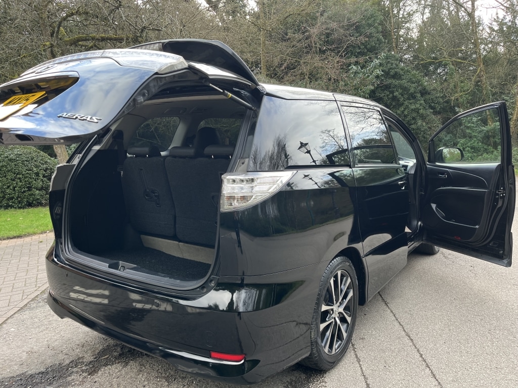 Used Toyota Estima 2026 for sale - 77669250: Photo 12