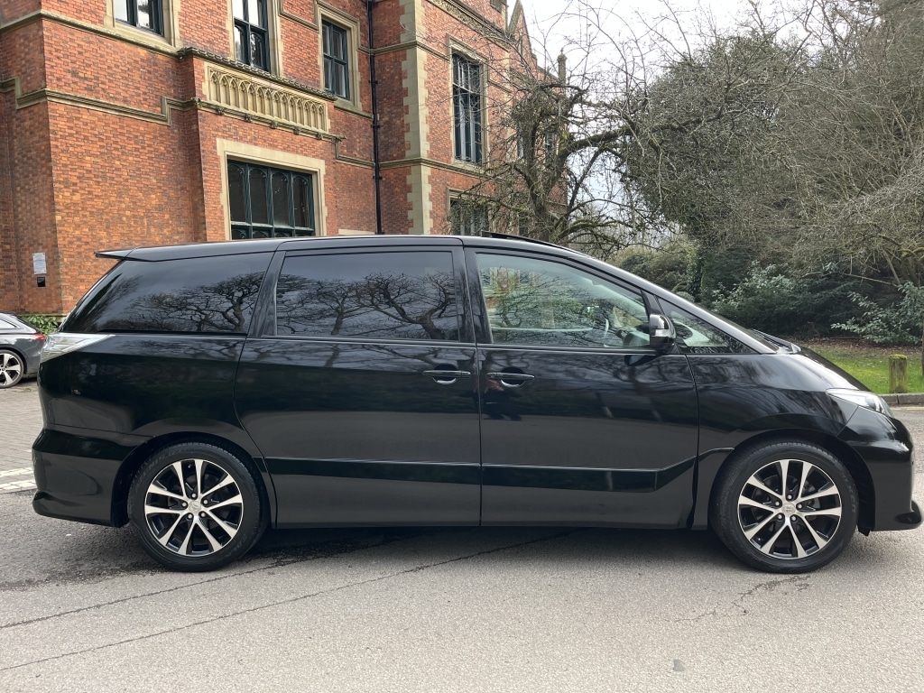 Used Toyota Estima 2026 for sale - 77669250: Photo 2