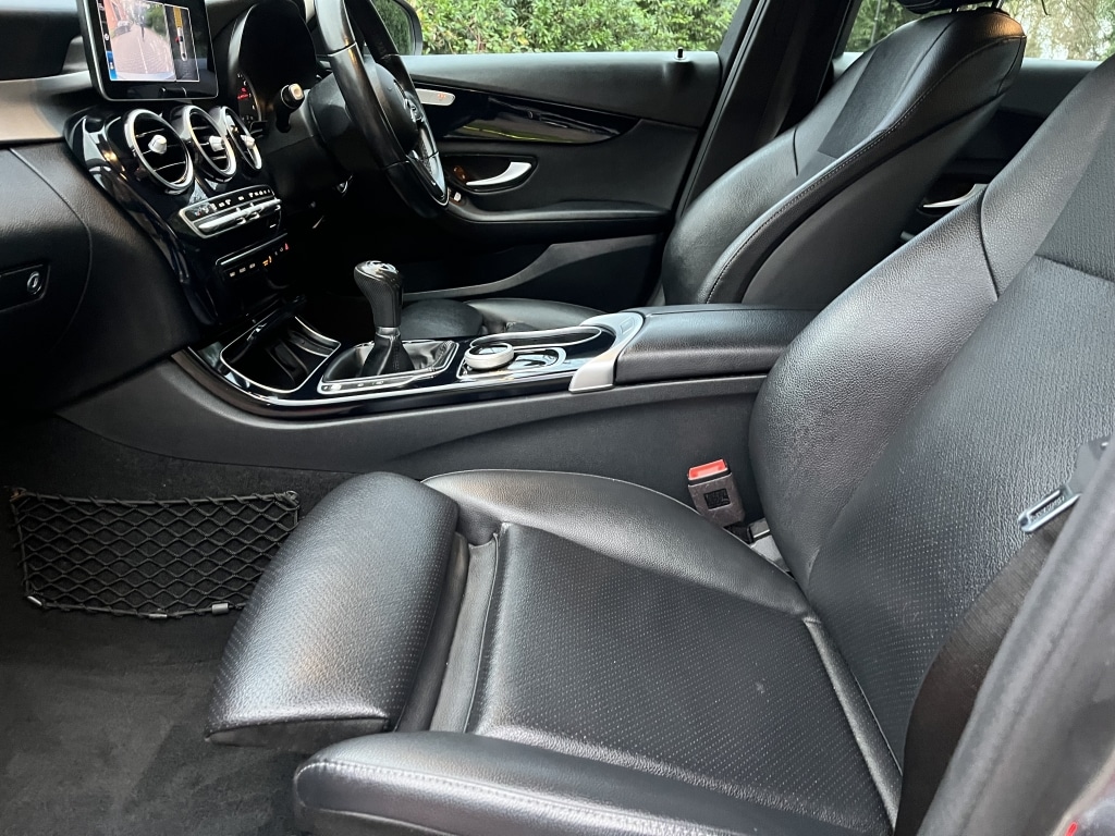 Used Mercedes-Benz C Class 2019 for sale - 76403513: Photo 14