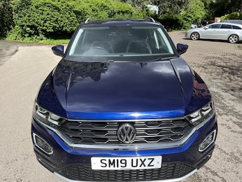 Used Volkswagen T-Roc 2019 for sale - 78884006: Photo