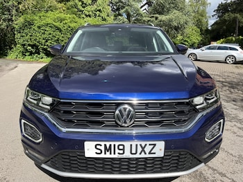 Used Volkswagen T-Roc 2019 for sale - 78884006: Photo