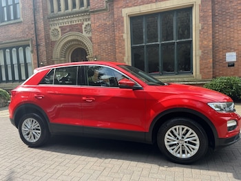 Used Volkswagen T-Roc 2019 for sale - 79355839: Photo