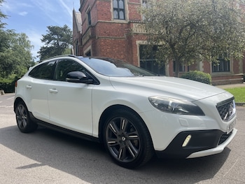 Used Volvo V40 Cross Country undefined for sale - 79055928: Photo