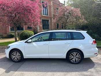 Used Volkswagen Golf 2018 for sale - 78229804: Photo