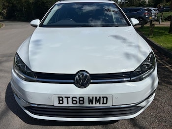 Used Volkswagen Golf 2018 for sale - 78229804: Photo