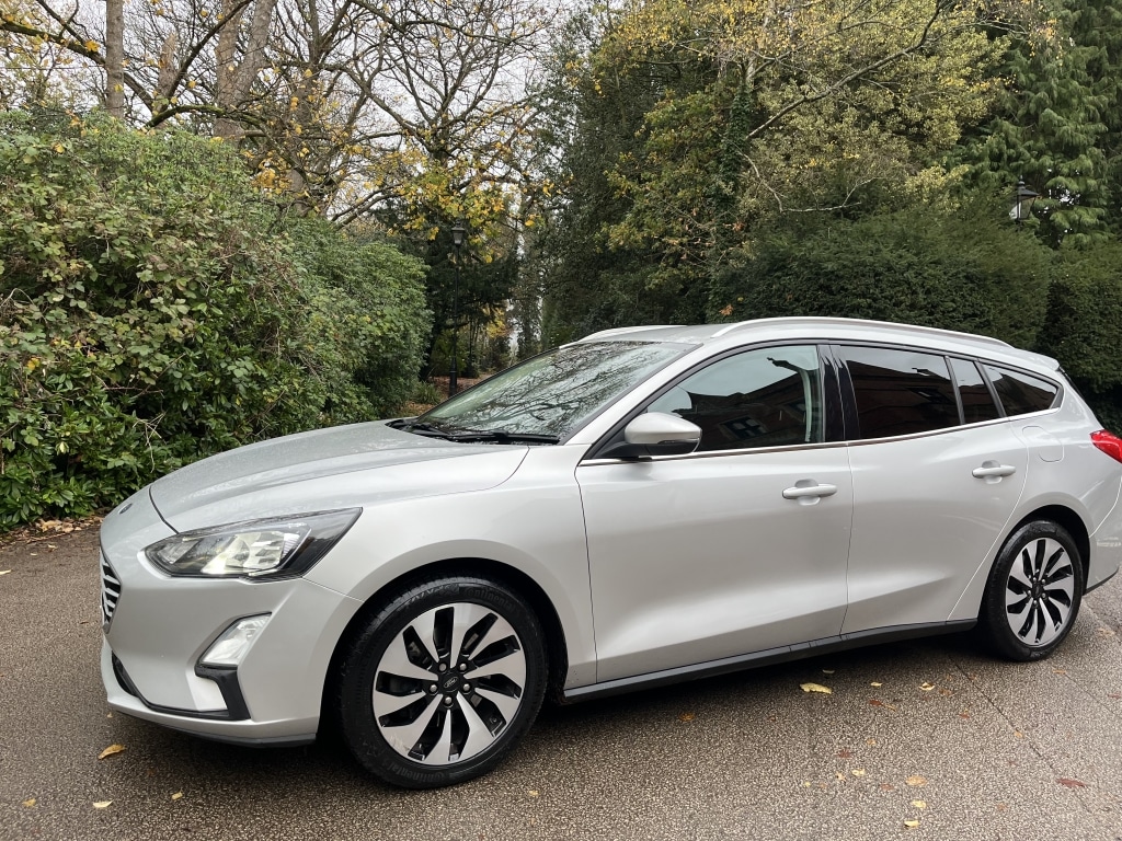 Used Ford Focus 2021 for sale - 76543151: Photo 2