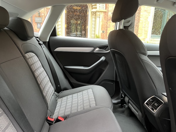 Used Audi Q3 2015 for sale - 74770740: Photo 10