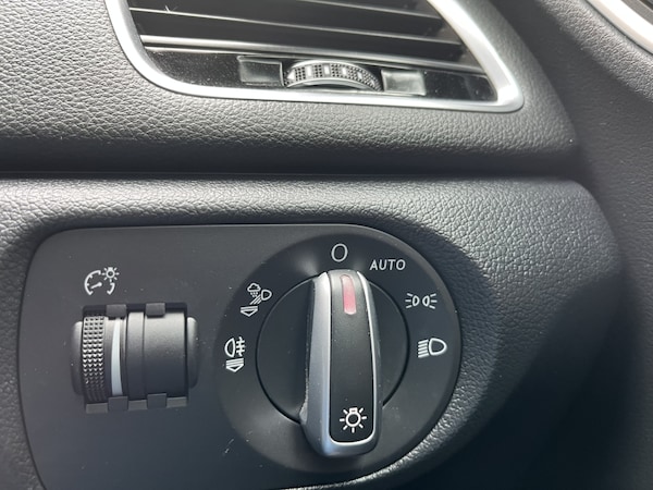 Used Audi Q3 2015 for sale - 74770740: Photo 21