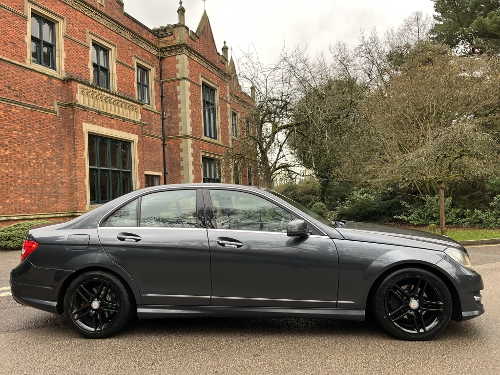 Used Mercedes-Benz C Class 2013 for sale - 77405555: Photo 3