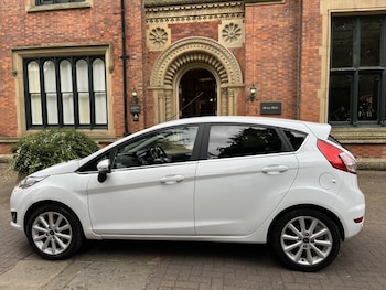 Used Ford Fiesta 2017 for sale - 75913695: Photo