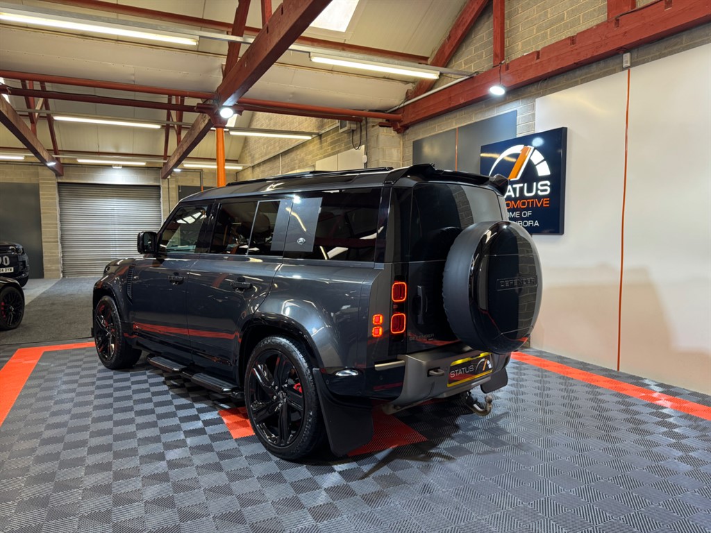 Used Land Rover Defender 2021 for sale - 76696274: Photo 2