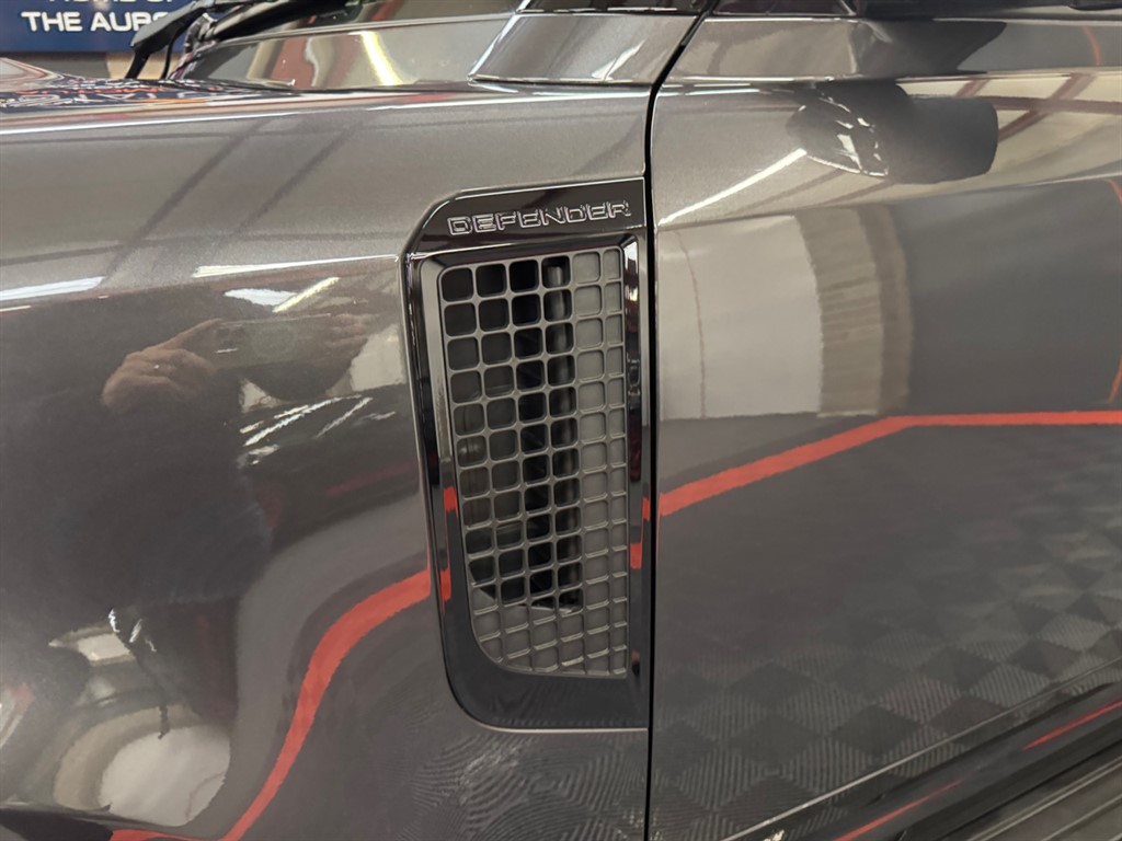 Used Land Rover Defender 2021 for sale - 76696274: Photo 27