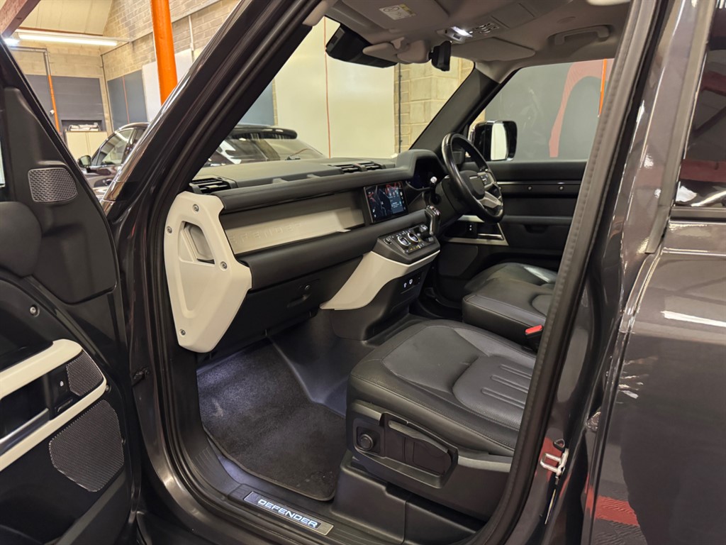 Used Land Rover Defender 2021 for sale - 76696274: Photo 39