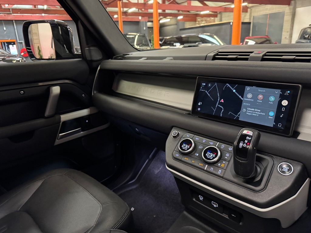 Used Land Rover Defender 2021 for sale - 76696274: Photo 49