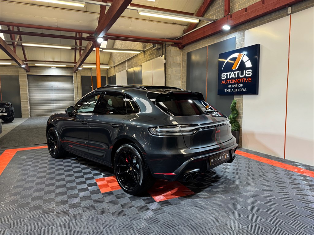 Used Porsche Macan 2024 for sale - 76696276: Photo 11