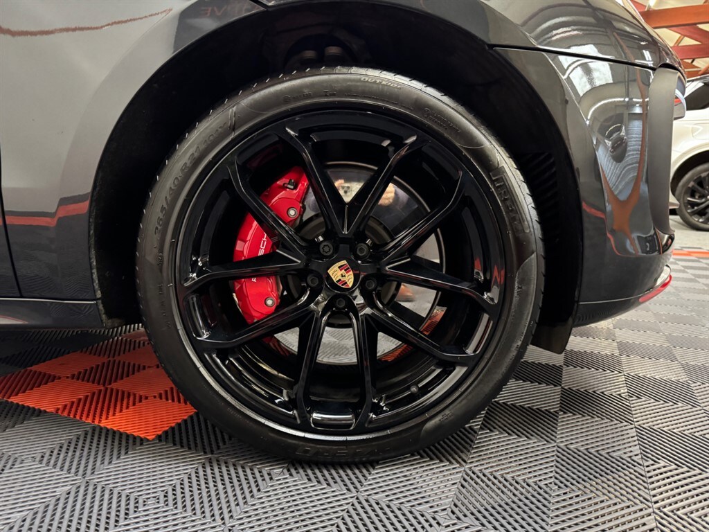 Used Porsche Macan 2024 for sale - 76696276: Photo 15