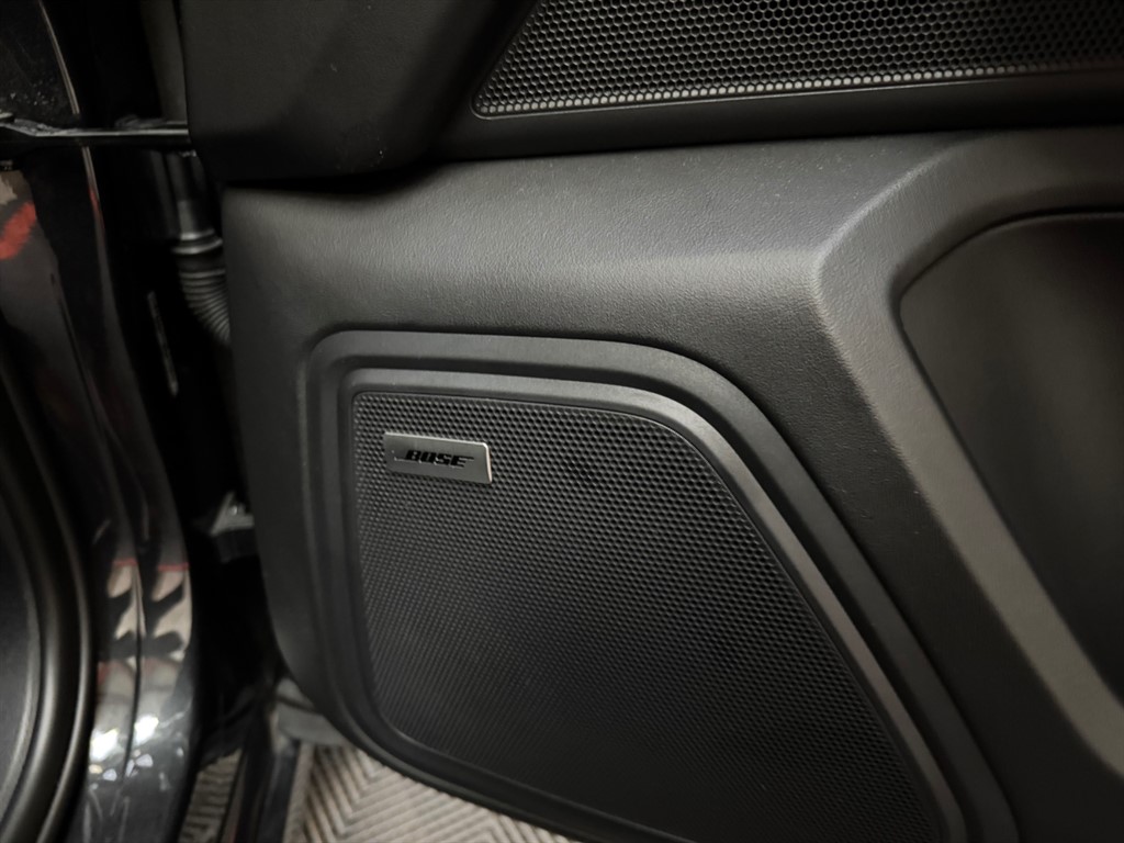 Used Porsche Macan 2024 for sale - 76696276: Photo 33