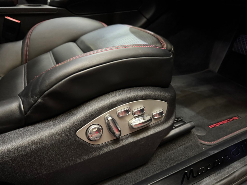 Used Porsche Macan 2024 for sale - 76696276: Photo 46