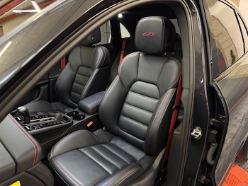 Used Porsche Macan 2024 for sale - 76696276: Photo