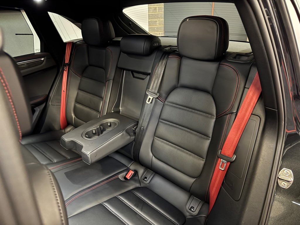 Used Porsche Macan 2024 for sale - 76696276: Photo 5