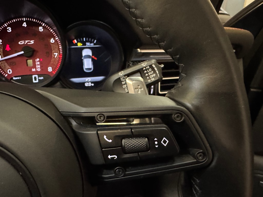 Used Porsche Macan 2024 for sale - 76696276: Photo 72