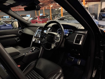 Used Land Rover Discovery 2022 for sale - 77300760: Photo