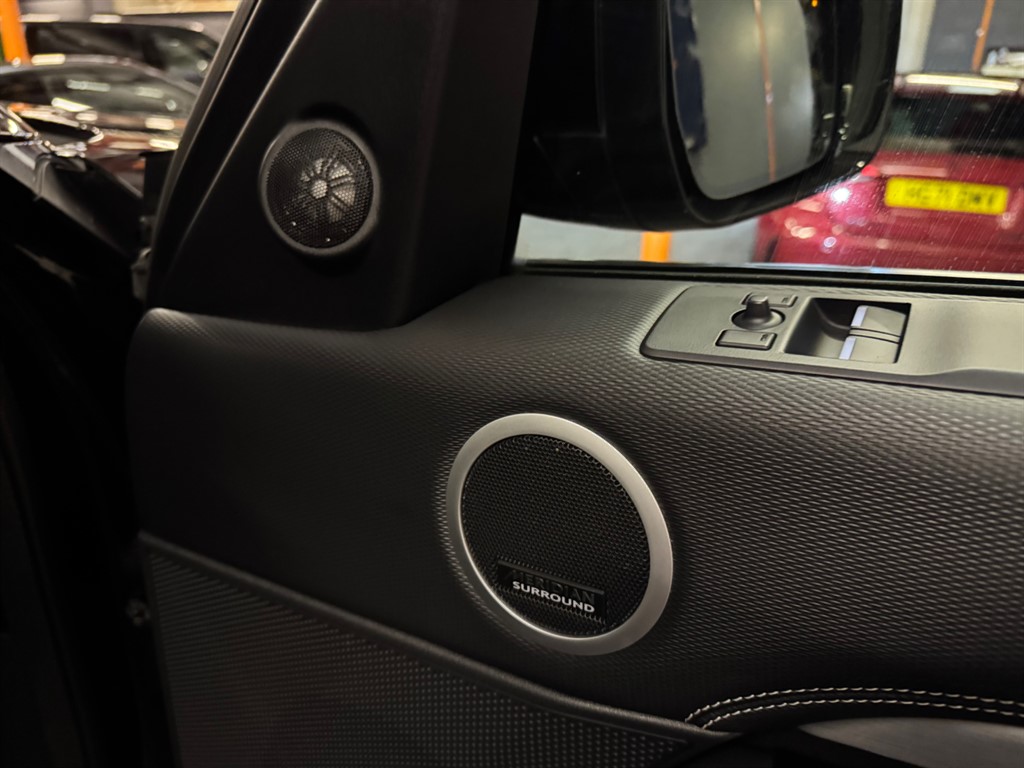 Used Land Rover Discovery 2022 for sale - 77300760: Photo 41