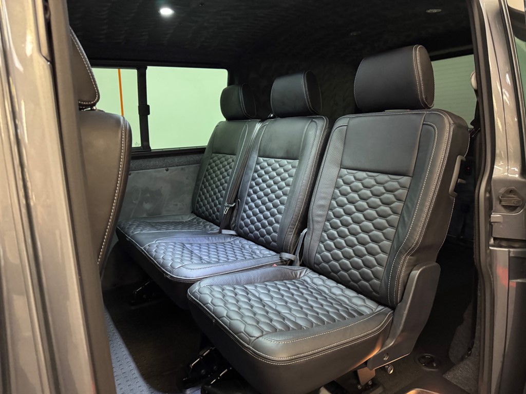 Used Volkswagen Transporter 2018 for sale - 76696273: Photo 6