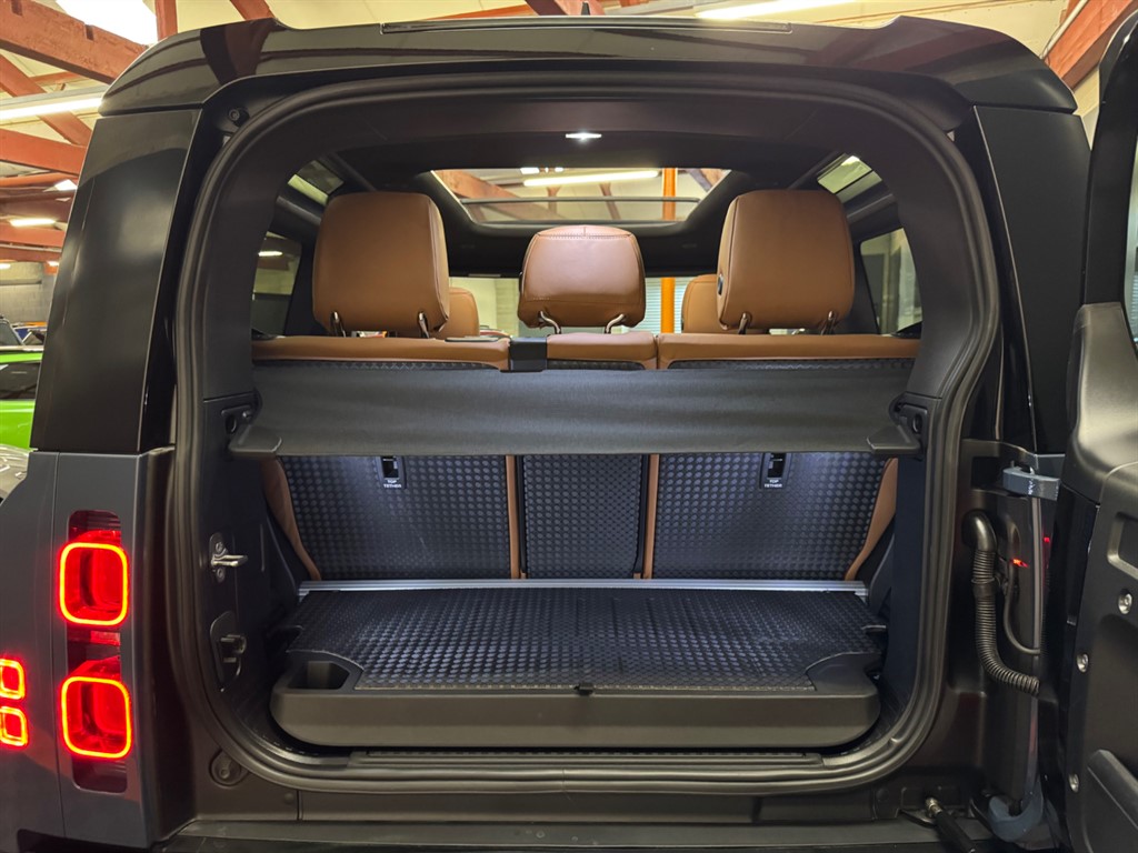 Used Land Rover Defender 2024 for sale - 76696280: Photo 26