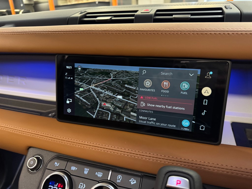 Used Land Rover Defender 2024 for sale - 76696280: Photo 30