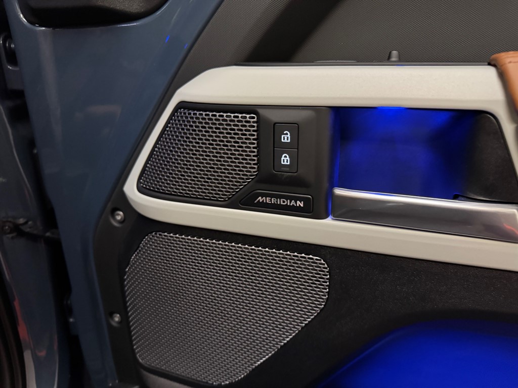 Used Land Rover Defender 2024 for sale - 76696280: Photo 34