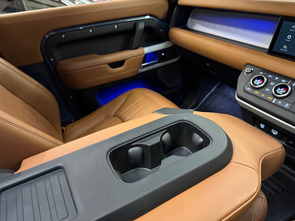 Used Land Rover Defender 2024 for sale - 76696280: Photo 53