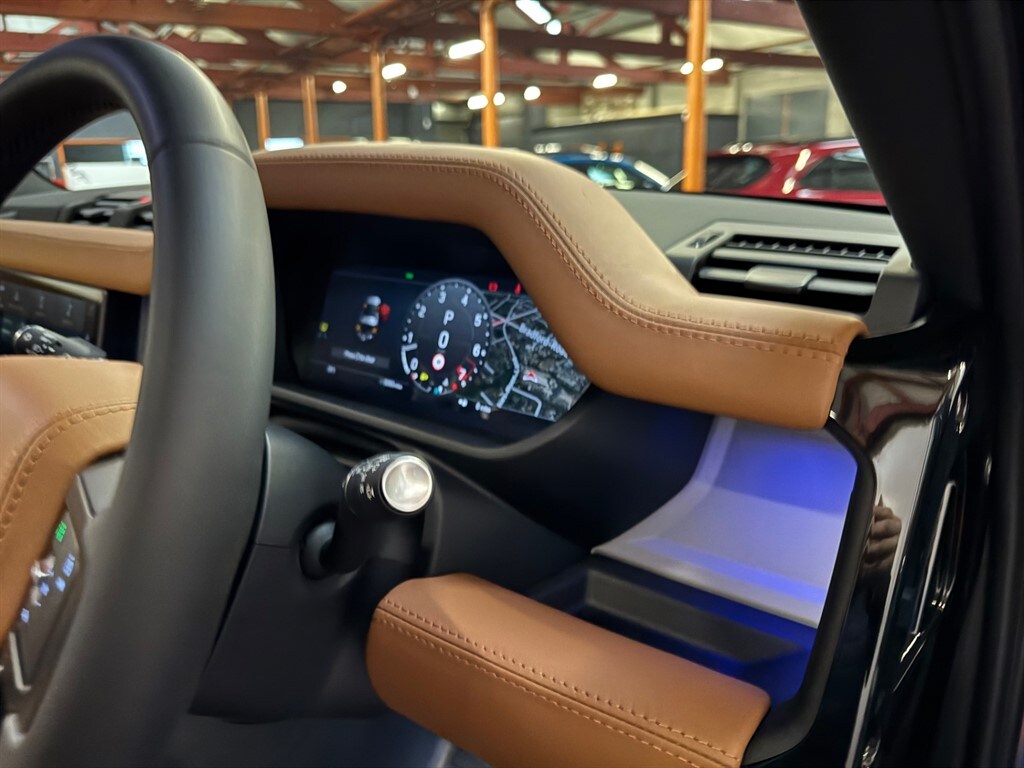 Used Land Rover Defender 2024 for sale - 76696280: Photo 59